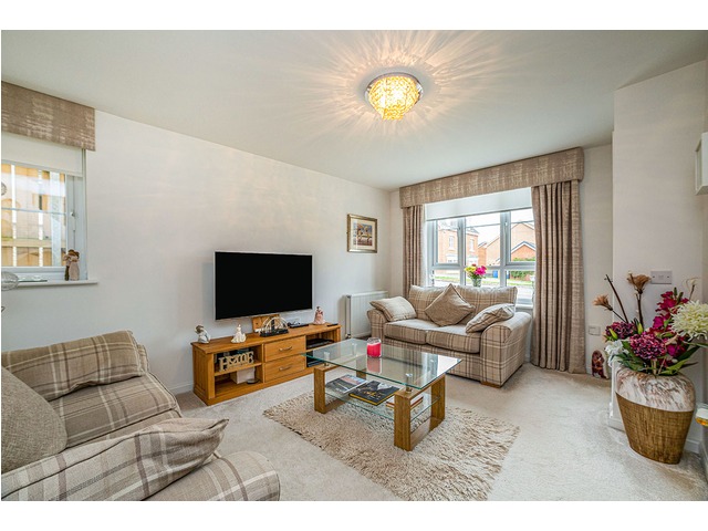 2 Bedroom House For Sale Glendevon Drive Maddiston Falkirk Scotland   Image2 640x480 