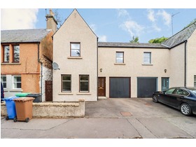 B 25 Burnside, Auchtermuchty, Cupar, KY14 7AJ